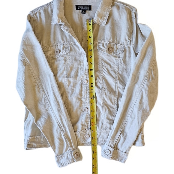 Nicole Miller Cream Linen Jacket with Classic Distressed Denim Style - Picture 13 of 16